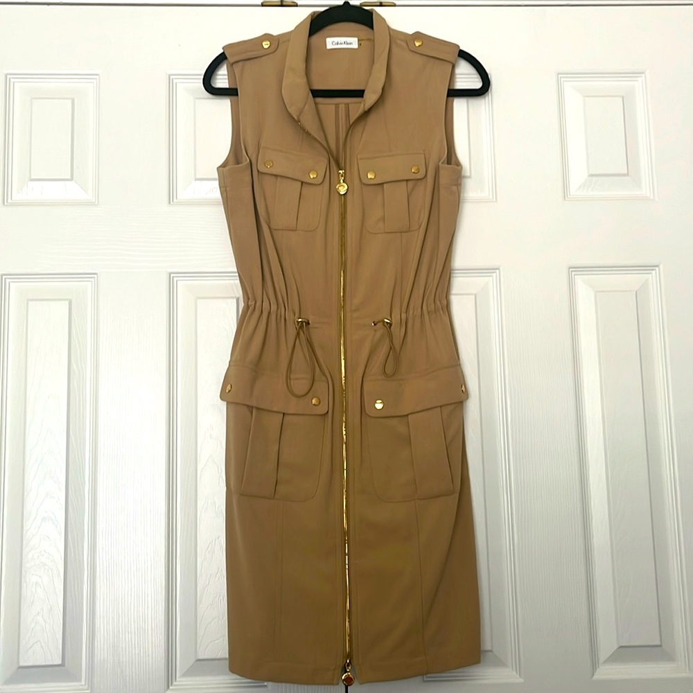 Calvin Klein stretch adjustable waist sleeveless dress with gold button detail
